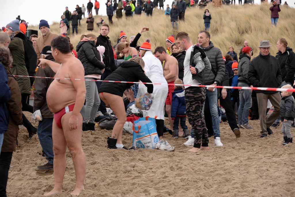 ../Images/Nieuwjaarsduik Nederzandt 2018 007.jpg